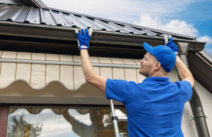 Best Gutter Installation Contractors Los Angeles, CA