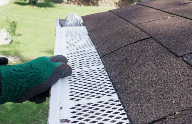 Protect Your Gutters with Leaf Guards and Covers Los Angeles CA